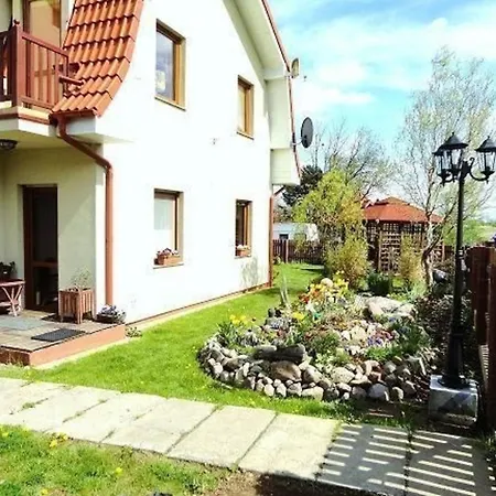 In Mit Grill Und Garten Und In Der Naehe Apartment