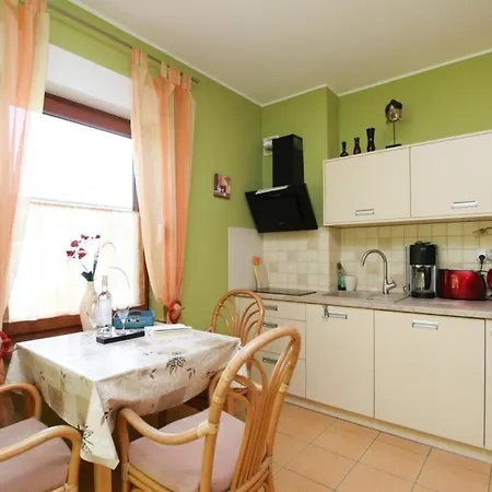 Apartment In Mit Grill Und Garten Und In Der Naehe